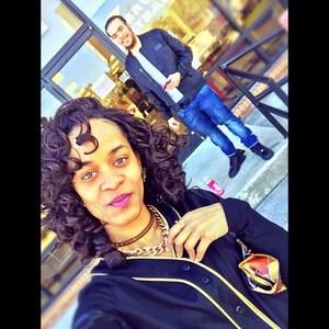 Meet your Posher, Devorus